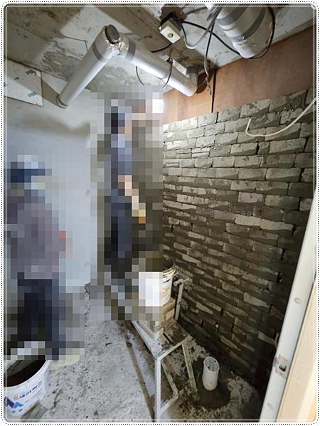 벽돌을 쌓아 올리는 조적 공사 현장