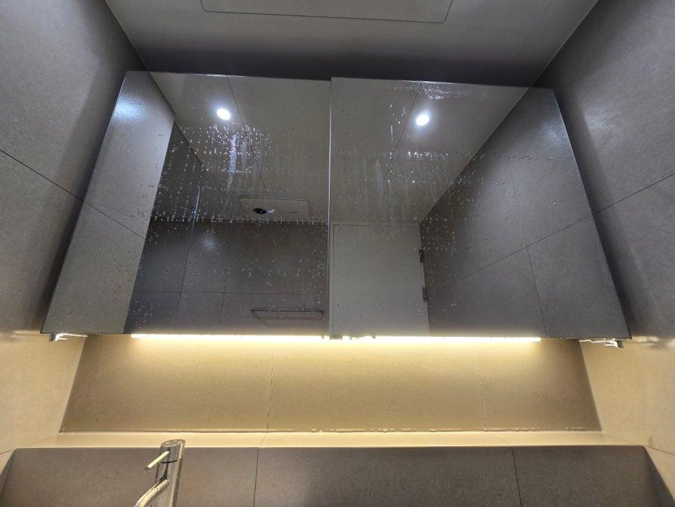 간접 조명이 더해져 더욱 아늑한 안방 욕실