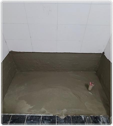 레이저 수평계를 이용한 타일 시공 과정