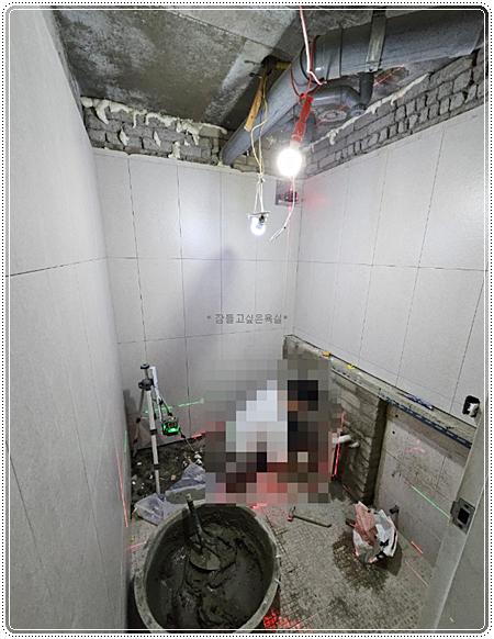 설비 보완을 위해 사용 중인 수공구