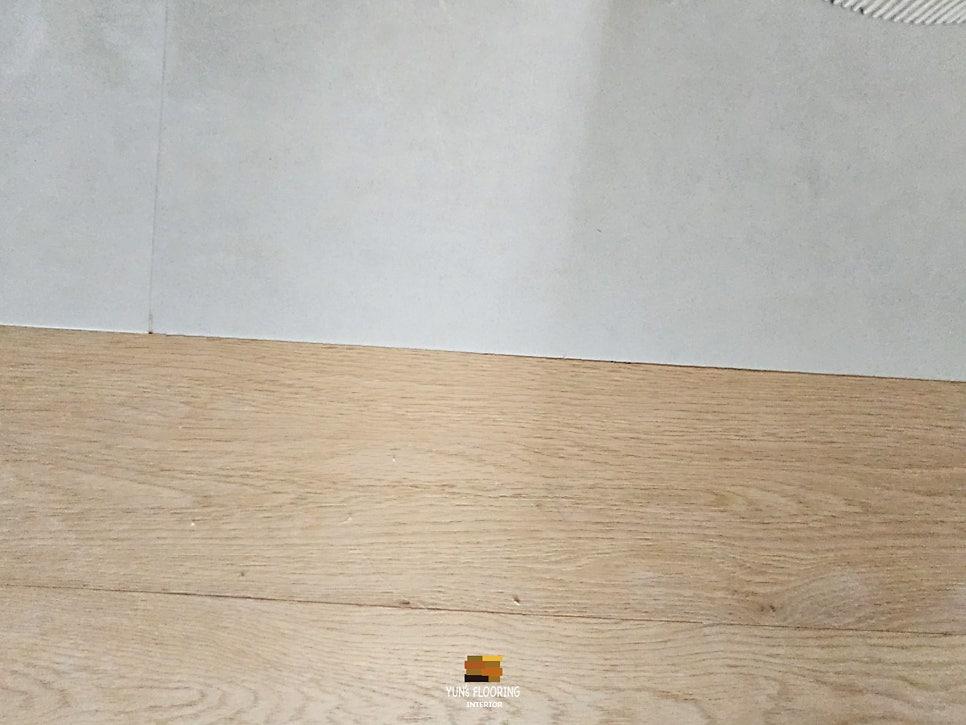 바닥재와 벽면의 접합부 디테일