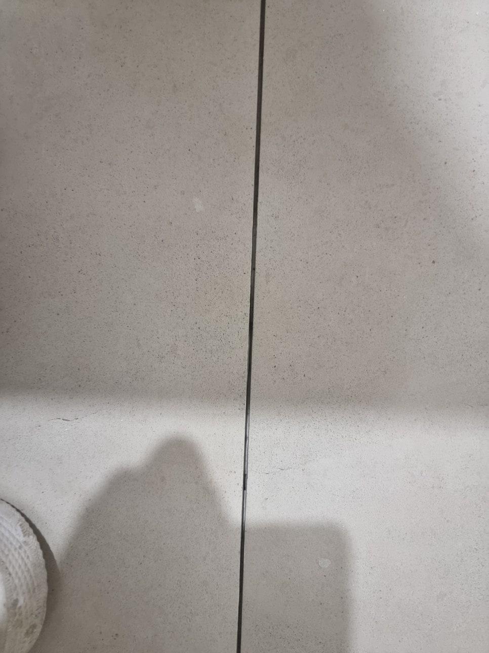 타일 사이 백시멘트 제거 디테일