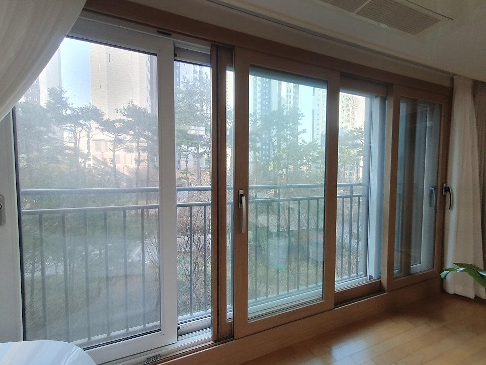 선명하게 보이는 외부 전경