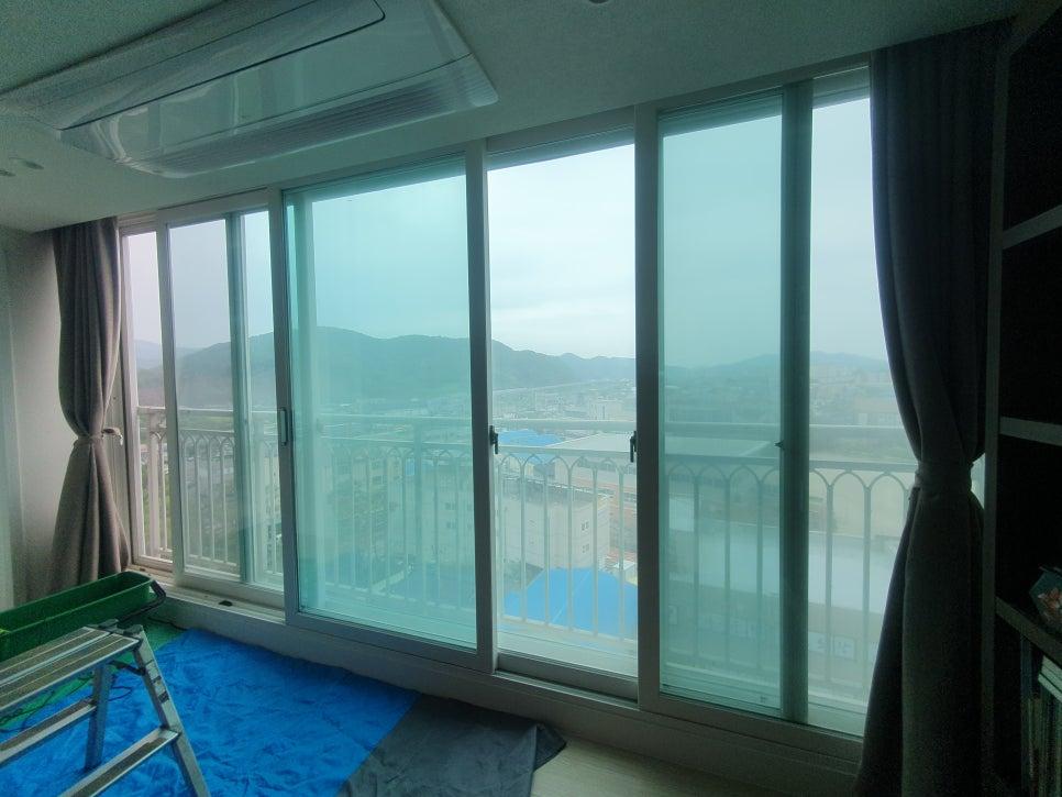 주변 물건을 보호하기 위한 꼼꼼한 보양 작업