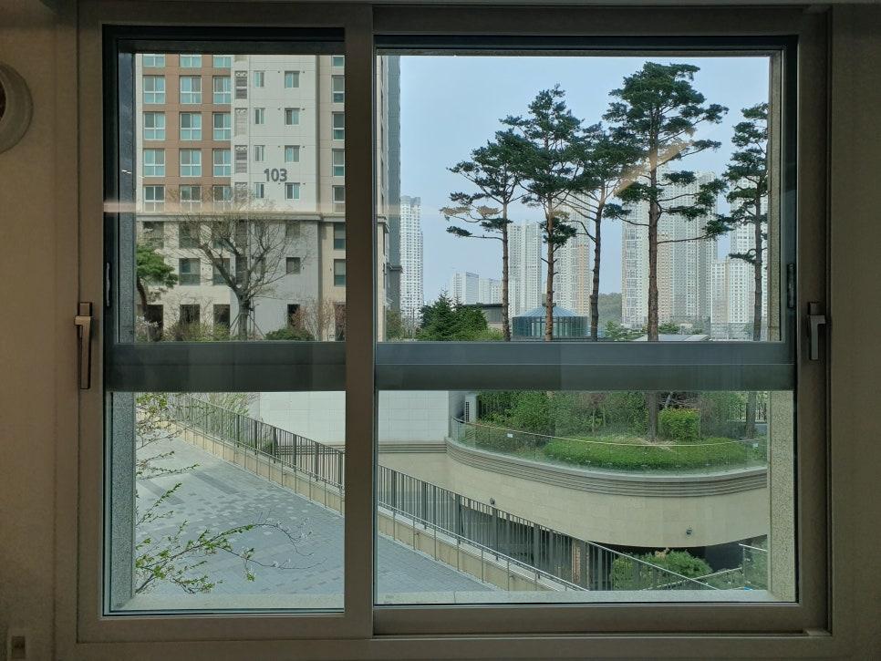 꼼꼼한 작업으로 되찾은 창밖의 경계선