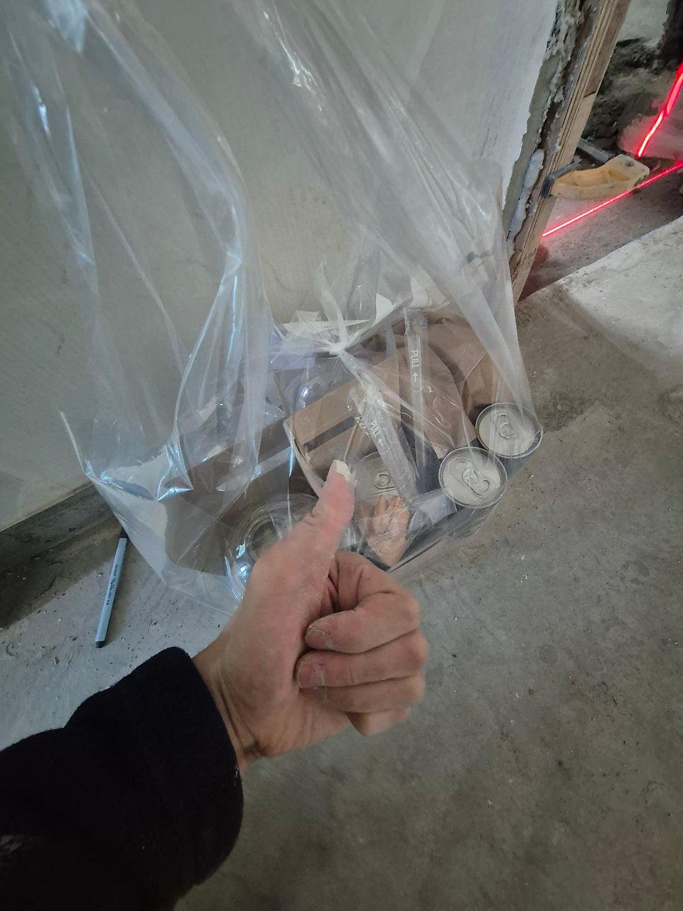 작업자들을 위한 따뜻한 간식과 음료
