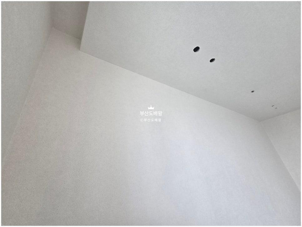 디아망의 질감이 살아있는 거실의 디테일