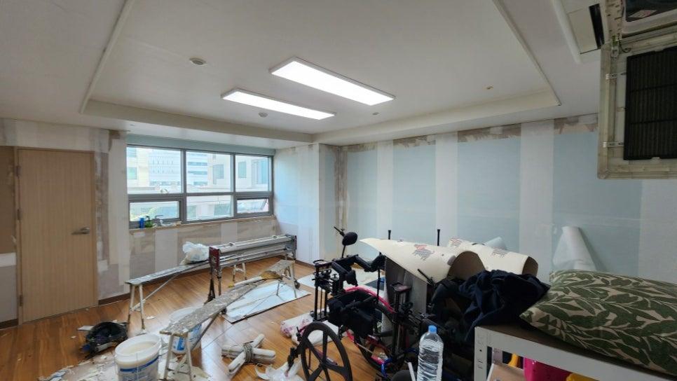 벽면 정리를 위한 수공구 배치