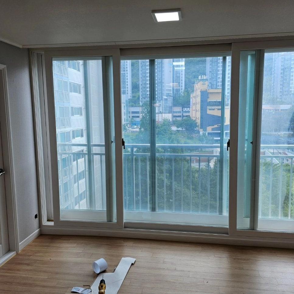 청소 도구를 이용한 표면 정돈 작업