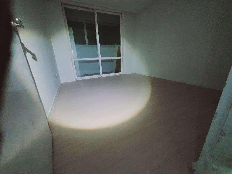 슬라이딩 도어가 설치된 방의 기초 상태