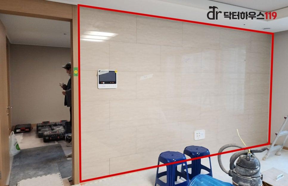 전기 제어기와 소켓을 점검하며 진행되는 꼼꼼한 공사 현장