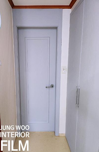도어 패널의 최종 압착 과정