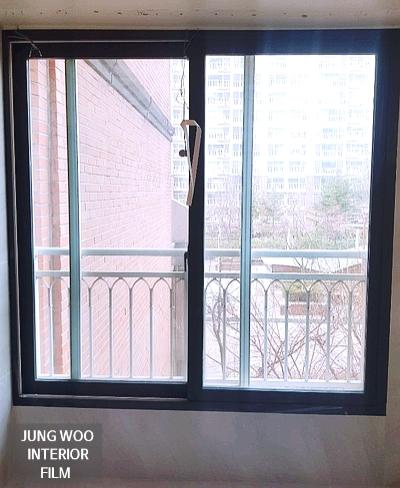 섀시 프레임의 세밀한 필름 마감