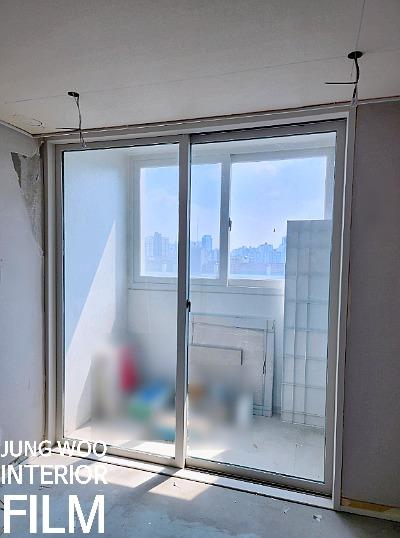 시공 전의 오래된 샷시 상태
