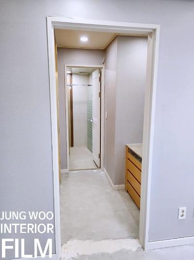 수납장 도어 모서리 마감 작업