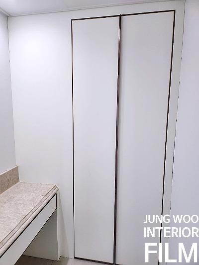 수납장 표면의 기초 정리 단계