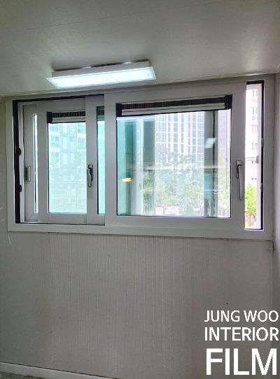 창호 프레임의 색상을 바꾸는 과정
