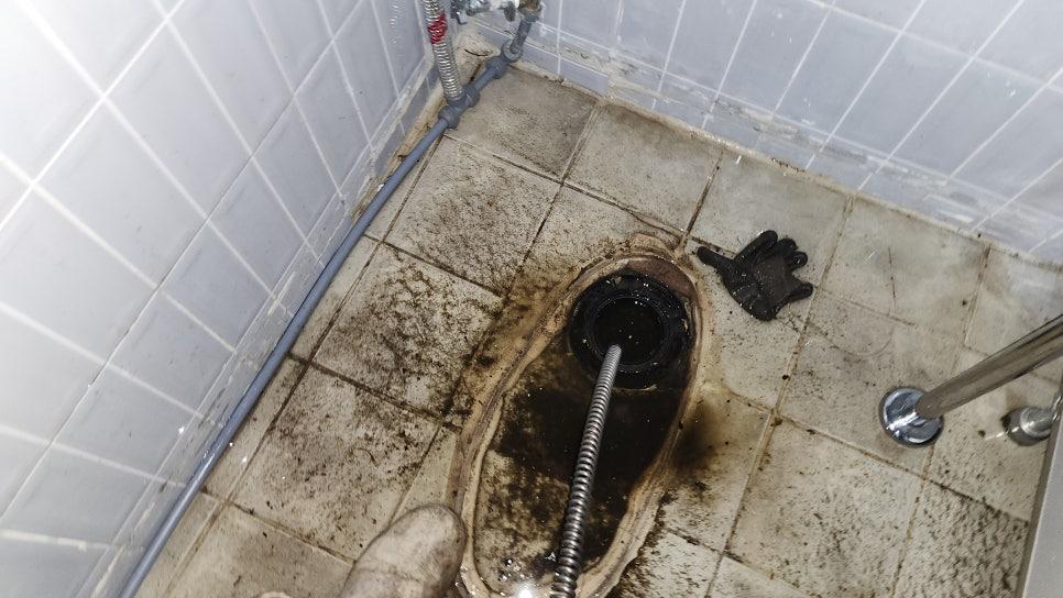 배관 내부 이물질 제거를 위한 집중 작업