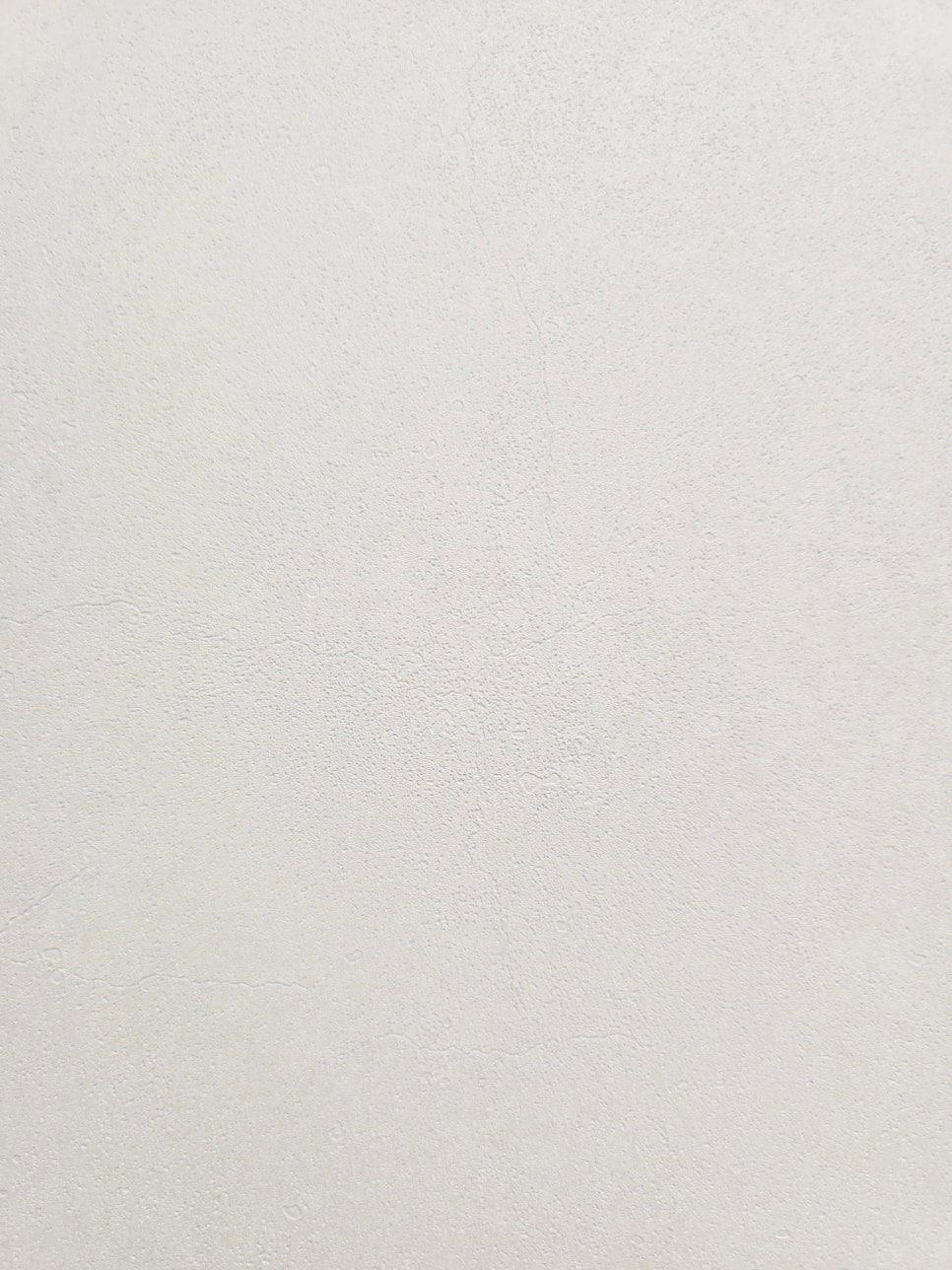 벽면 마감 표면의 필름 시공 과정