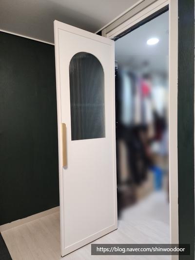 깔끔하게 마감된 3t 판 겉작업 모습