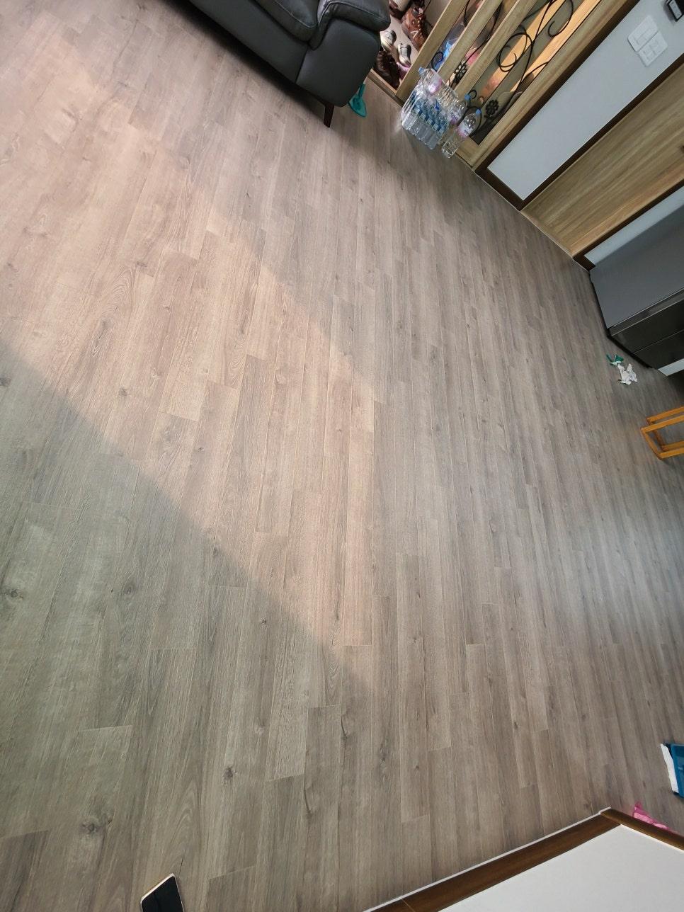 바닥면에서 도구를 활용한 최종 점검