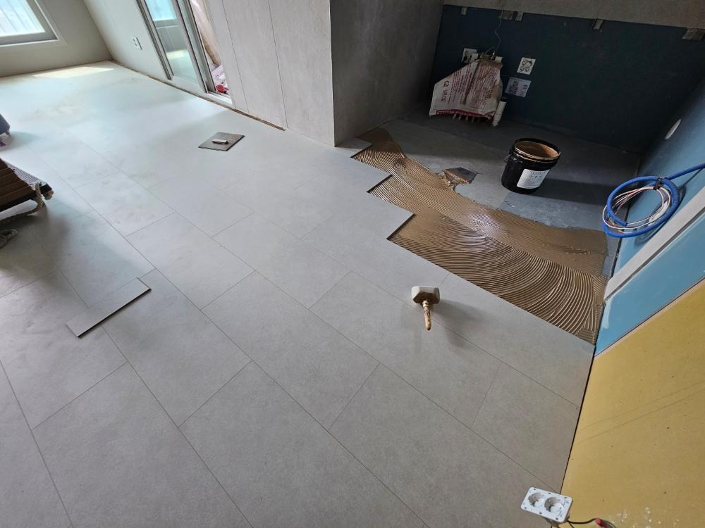 바닥면 정리를 위한 도구들