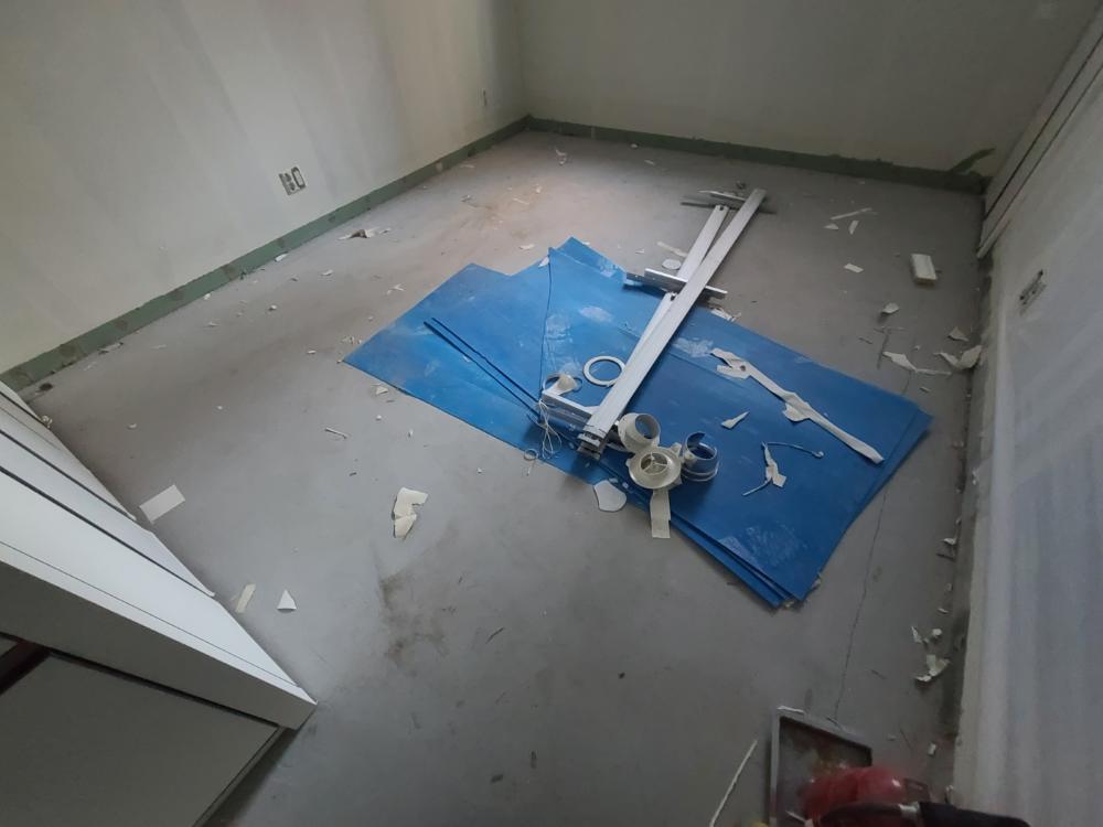 정밀한 접합을 돕는 수동 클램프 도구