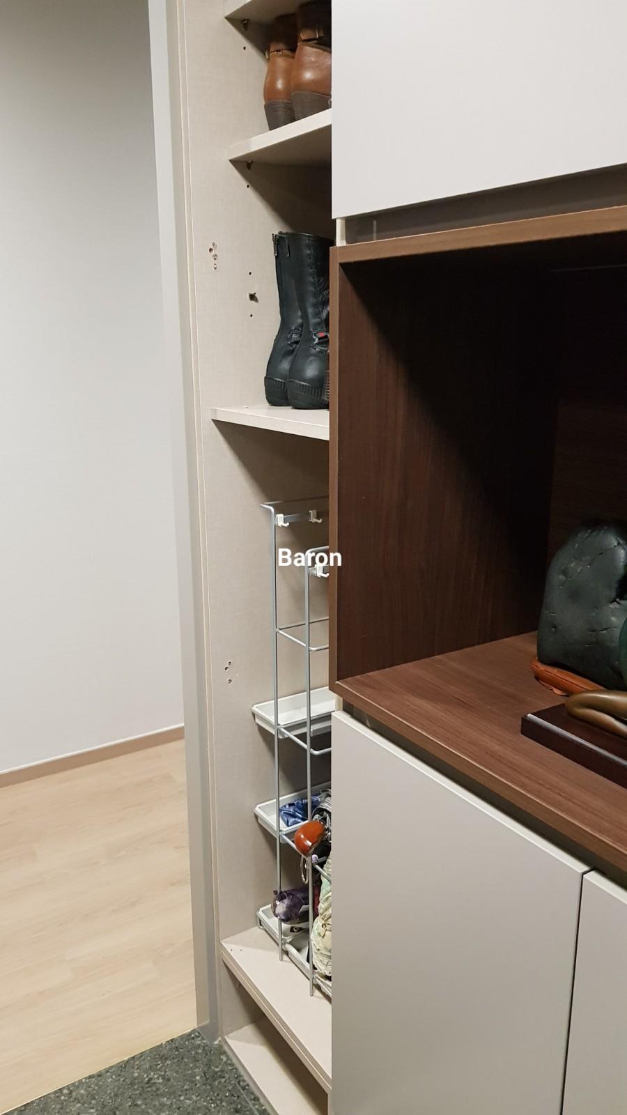 신발장 문짝 탈거 및 재단 준비 과정