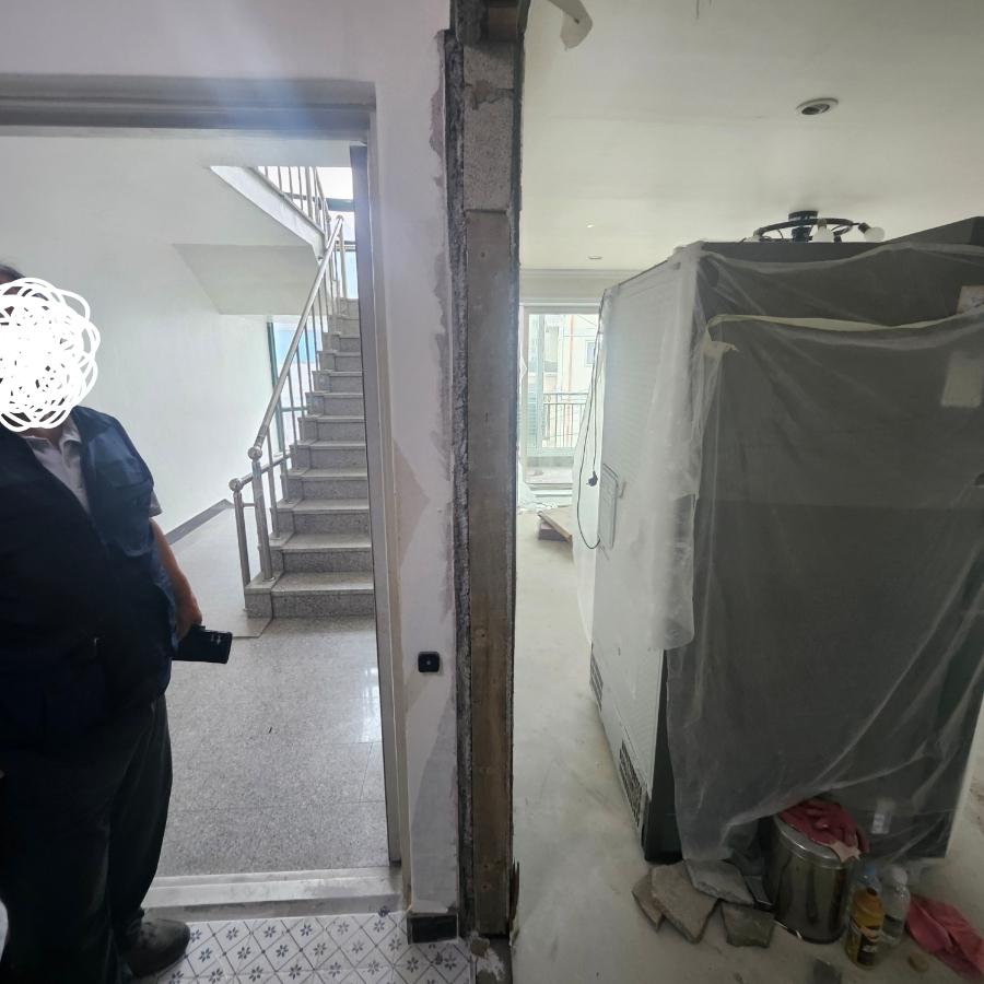 정밀한 측정이 진행되는 복도