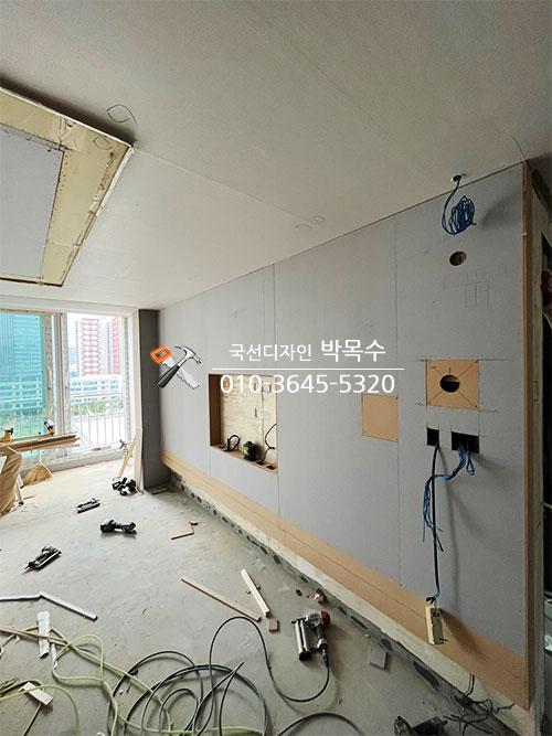 정밀 작업을 위한 소형 도구와 수공구
