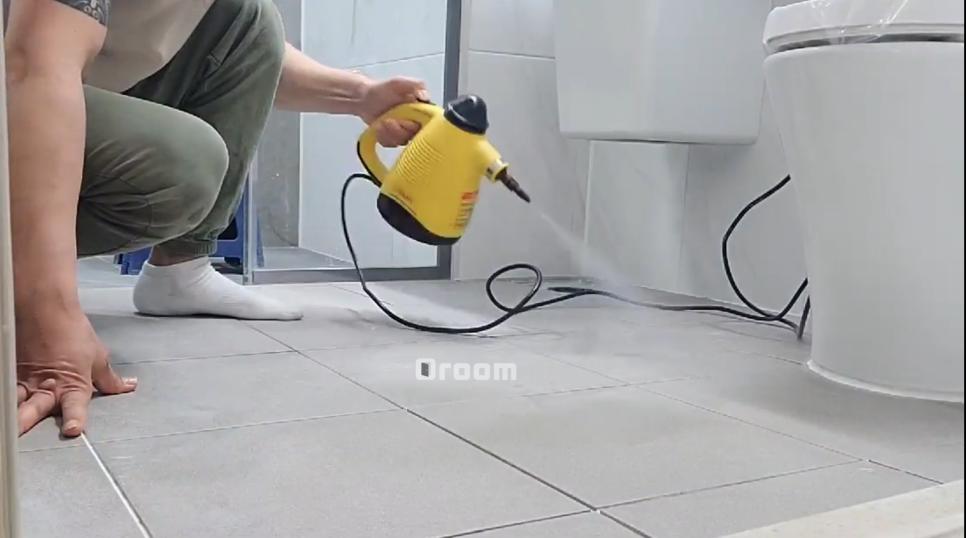 방수성이 뛰어난 자재로 완성되어 더욱 환해진 욕실