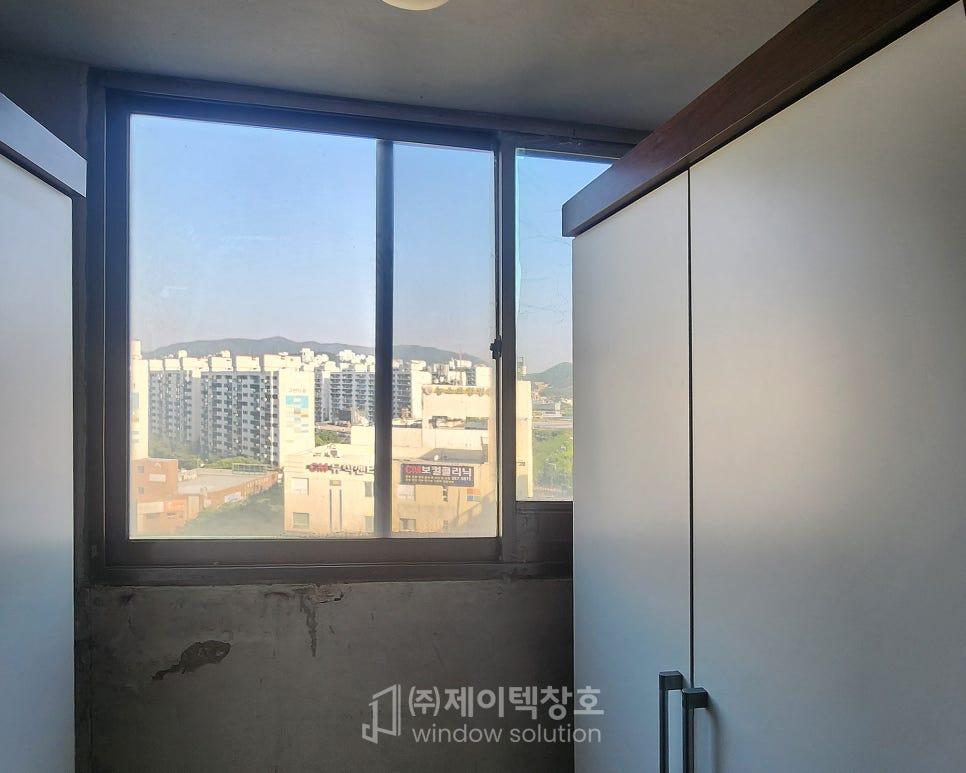 확장 공간의 내구성을 위해 화스너를 보강하는 과정