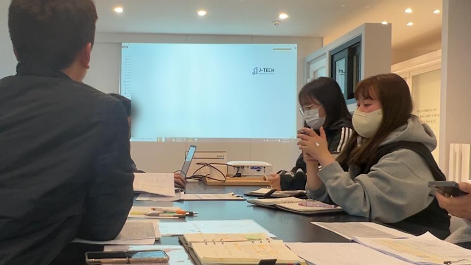 현장에서 촬영한 사진