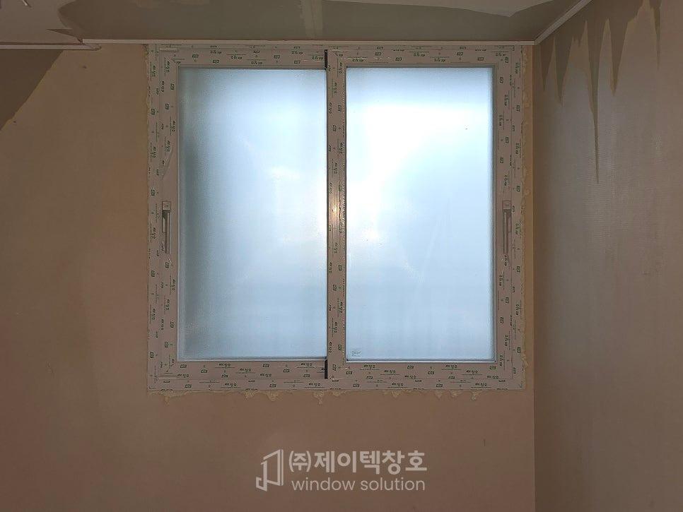 주방의 품격을 높여주는 클렌체 시스템창 설치 모습