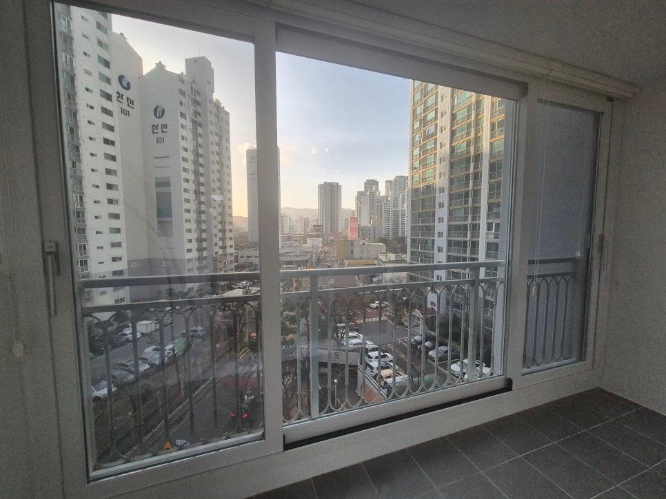 완성된 발코니의 세련된 모습