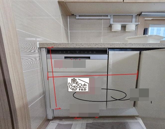식세기장 원복으로 다시 깔끔해진 하부 수납 공간