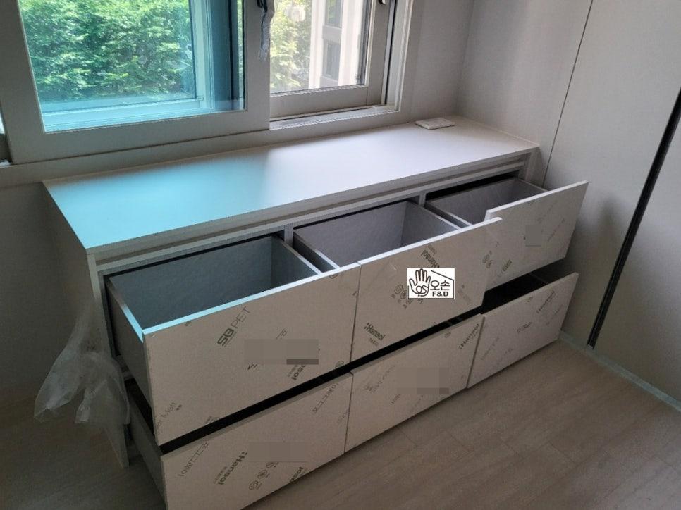 창문 하단에 맞춘 수납장의 마감 과정
