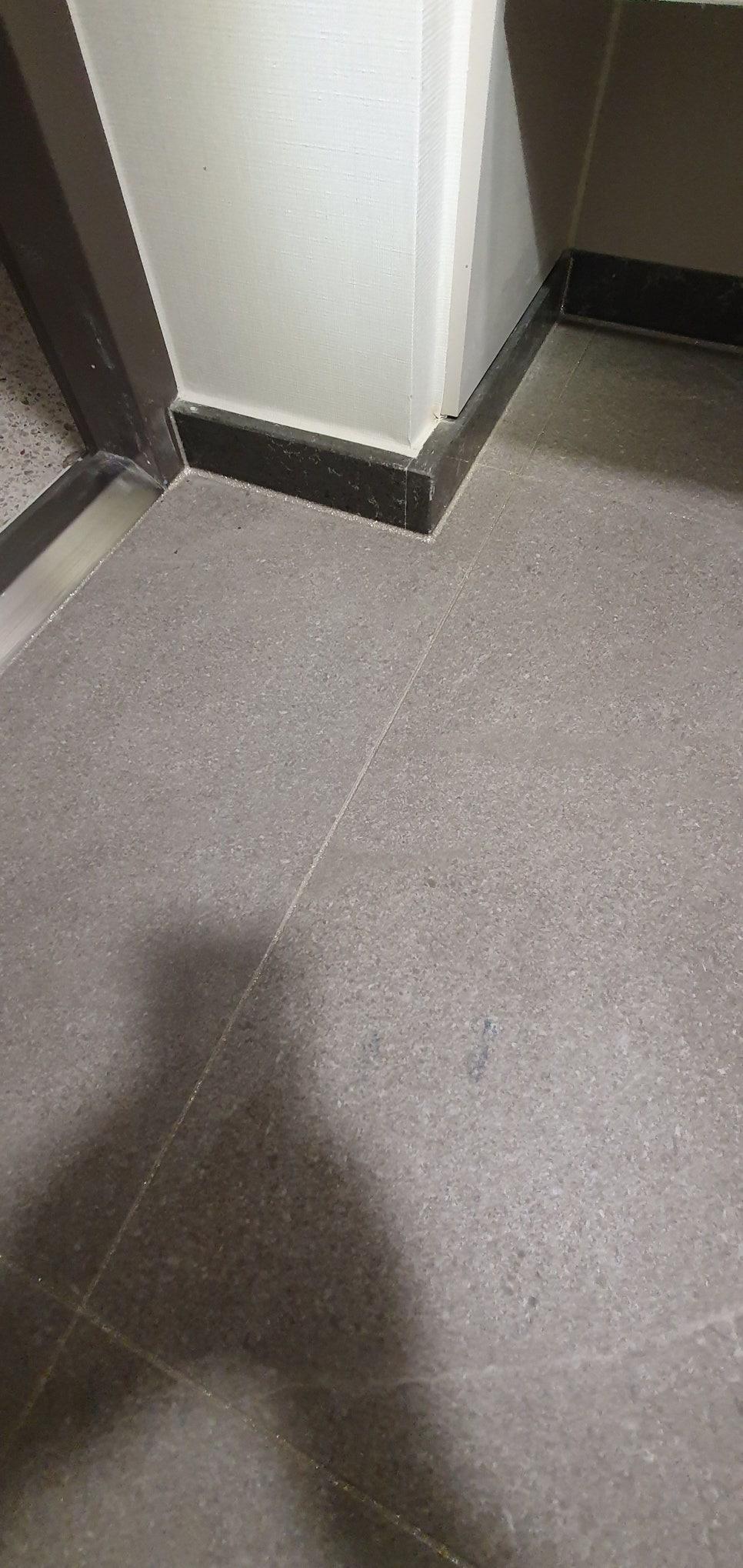 벽면 구석 모서리까지 놓치지 않는 디테일