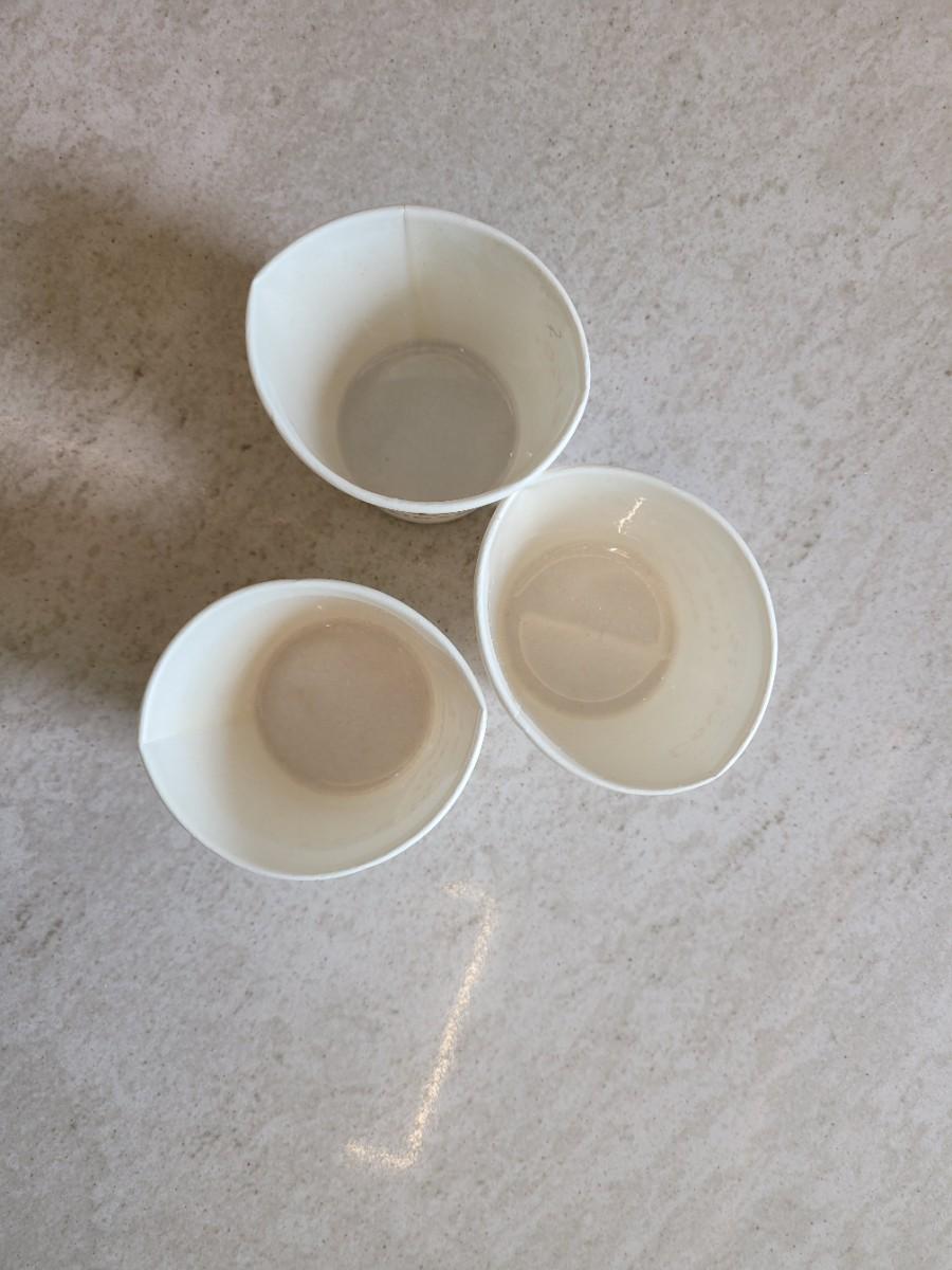 작업 현장의 작은 소품들까지도 깔끔하게 관리되는 모습