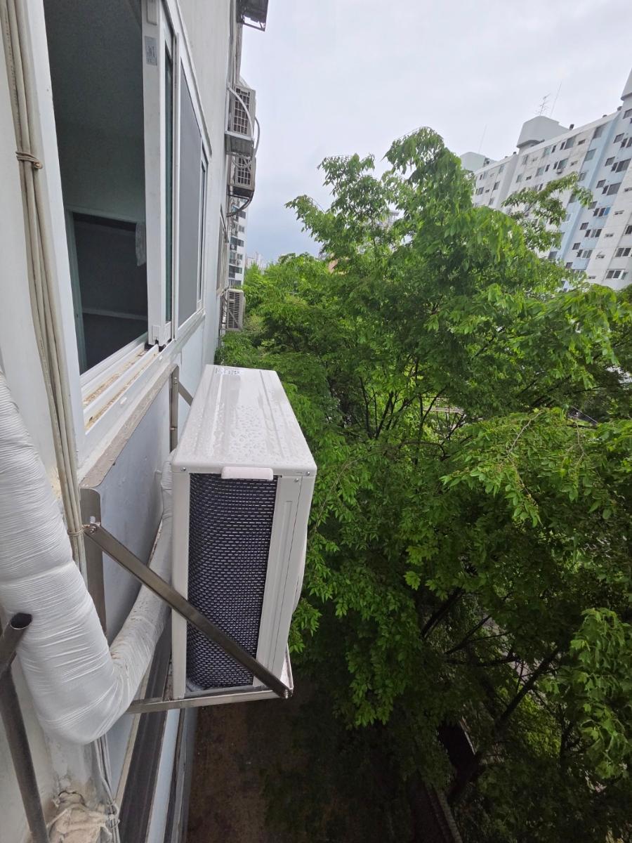 군더더기 없이 매끈한 에어컨 마감 상태