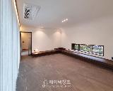 브라운 톤의 블라인드