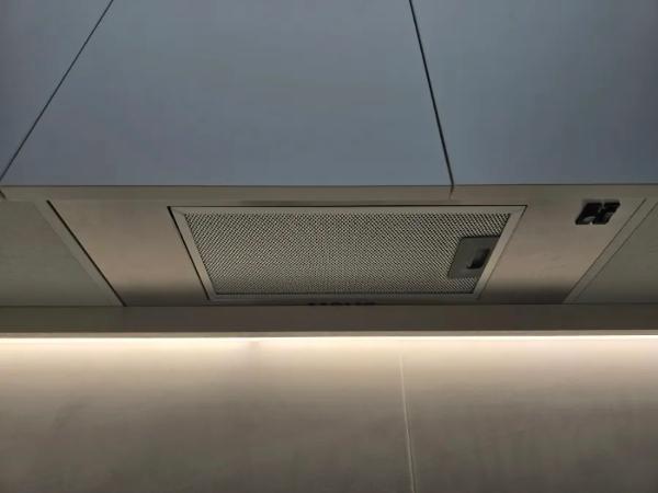 웜그레이·토프 도어 인테리어 시공 사진 · 포그그레이 (무광)
