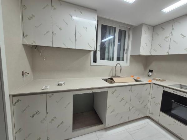 콘크리트 탄성코트 인테리어 시공 사진 · 세라믹 아이보리 콘크리트