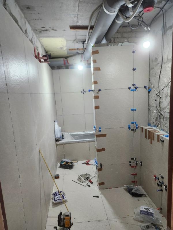 베이지 타일 인테리어 시공 사진 · 베네토 베이지 600X600 MM 포세린(무광)