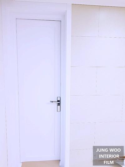 화이트 필름 인테리어 시공 사진 · 화이트 필름