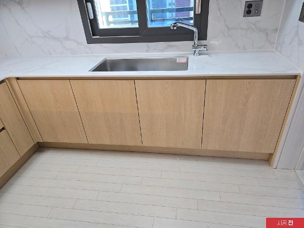 화이트 필름 인테리어 시공 사진 · 영림 인테리어필름 PX451 화이트스톤