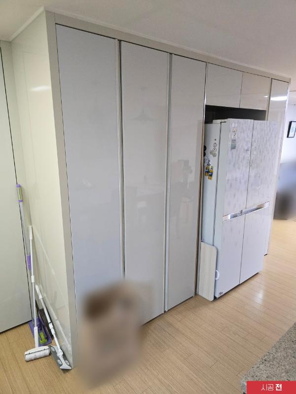 화이트 필름 인테리어 시공 사진 · 영림 인테리어필름 PX454-2 루카 화이트