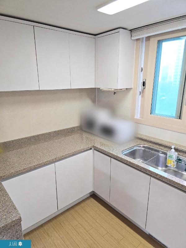 화이트 필름 인테리어 시공 사진 · 영림 인테리어필름 PX454-2 루카 화이트