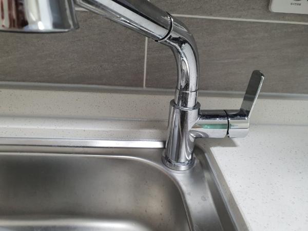 화이트 타일 인테리어 시공 사진 · 진주 화이트