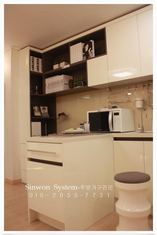 올화이트 주방으로 넓고 화사하게 바뀐 일상 | 경기 고양시 일산서구